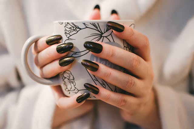 Manicure & Pedicure